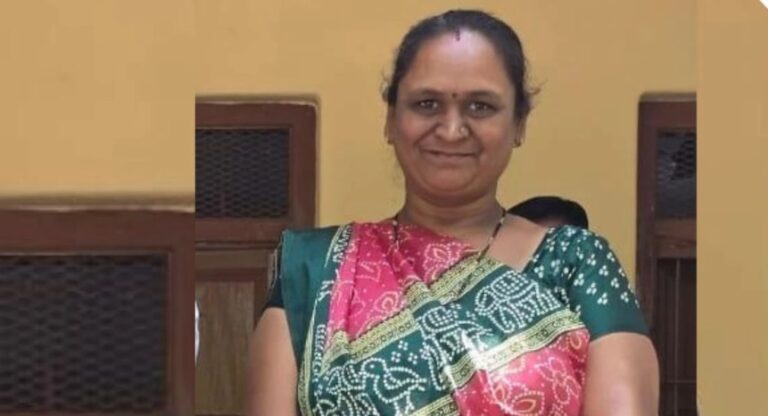 Surat : સુરત કોંગ્રેસમાં મેન્ડેટનો મોટો છબરડો, નવાગામ બેઠક પર ઉમેદવારનું ફોર્મ રદ્દ, જેણે ફોર્મ જ નથી ભર્યું તેના નામે મેન્ડેટ