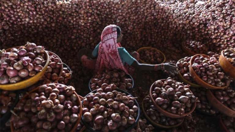 National : ગરીબોને પડતા પર પાટું, ખાંડ બાદ ડુંગળી મોંઘીદાટ