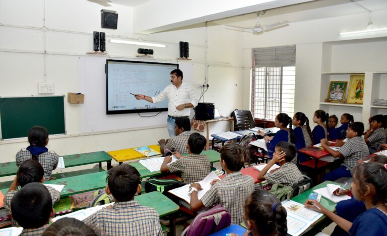 National : ભારતીય શાળાકીય શિક્ષણમાં પરિવર્તન: UDISE+ ડેટા માળખાગત સુવિધાઓ, સમાવેશીતા અને ગુણવત્તામાં નોંધપાત્ર ફેરફારો
