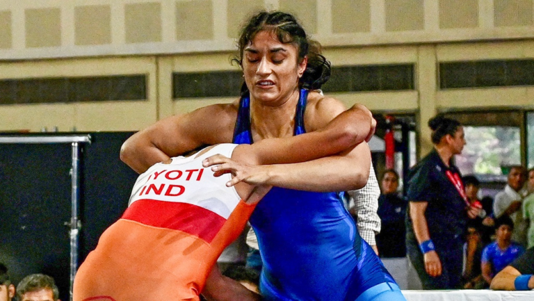 Sports : વિનેશ ફોગાટને દિલ્હી હાઈકોર્ટનો ઝટકો, વર્લ્ડ ચેમ્પિયનશિપની ટ્રાયલમાં ભાગ નહીં લઈ શકે