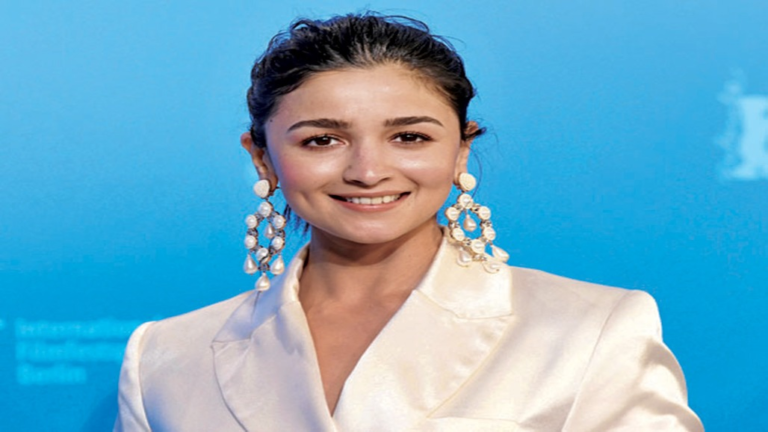 Bollywood : આલિયા પ્રોડયૂસર તરીકે કોરિયન ફિલ્મની ઉઠાંતરી કરશે