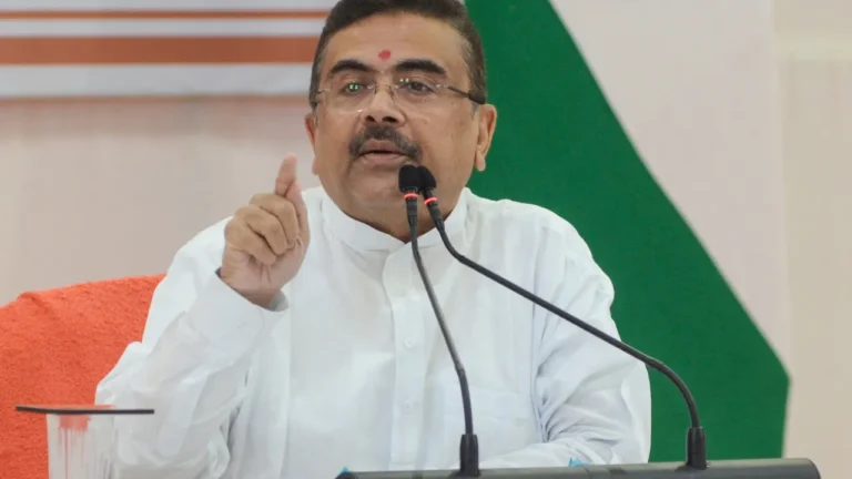 National : બંગાળની મદ્રસાઓમાં ‘વંદે માતરમ્’ ફરજિયાત; સુવેન્દુએ ઘૂસણખોરોને હાંકી કાઢવાનો સંકલ્પ કર્યો — શું છે સમગ્ર મામલો?