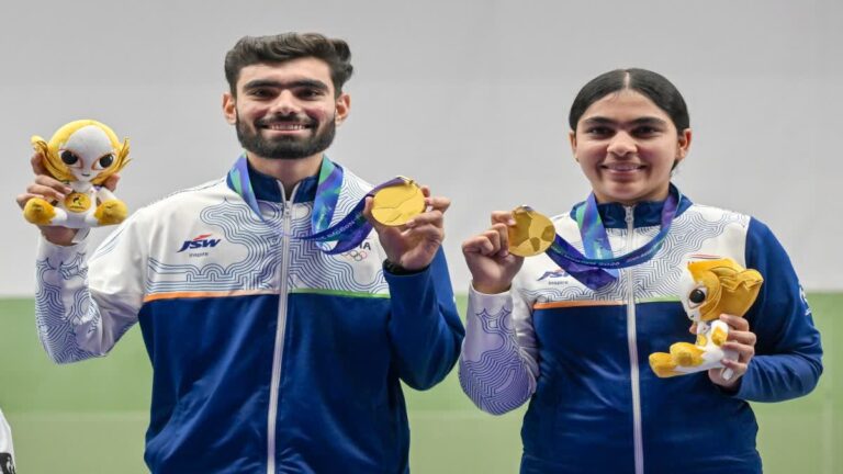 Sports : એશિયન ગેમ્સ 2026માં પોતાનો બીજો ગોલ્ડ મેડલ જીત્યો છે. કમલજીત અને સુરુચિ 10 મીટર પિસ્તોલની ફાઇનલમાં ગોલ્ડ મેડલ જીત્યો